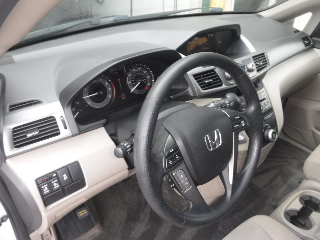 2013 Honda Odyssey Image 25