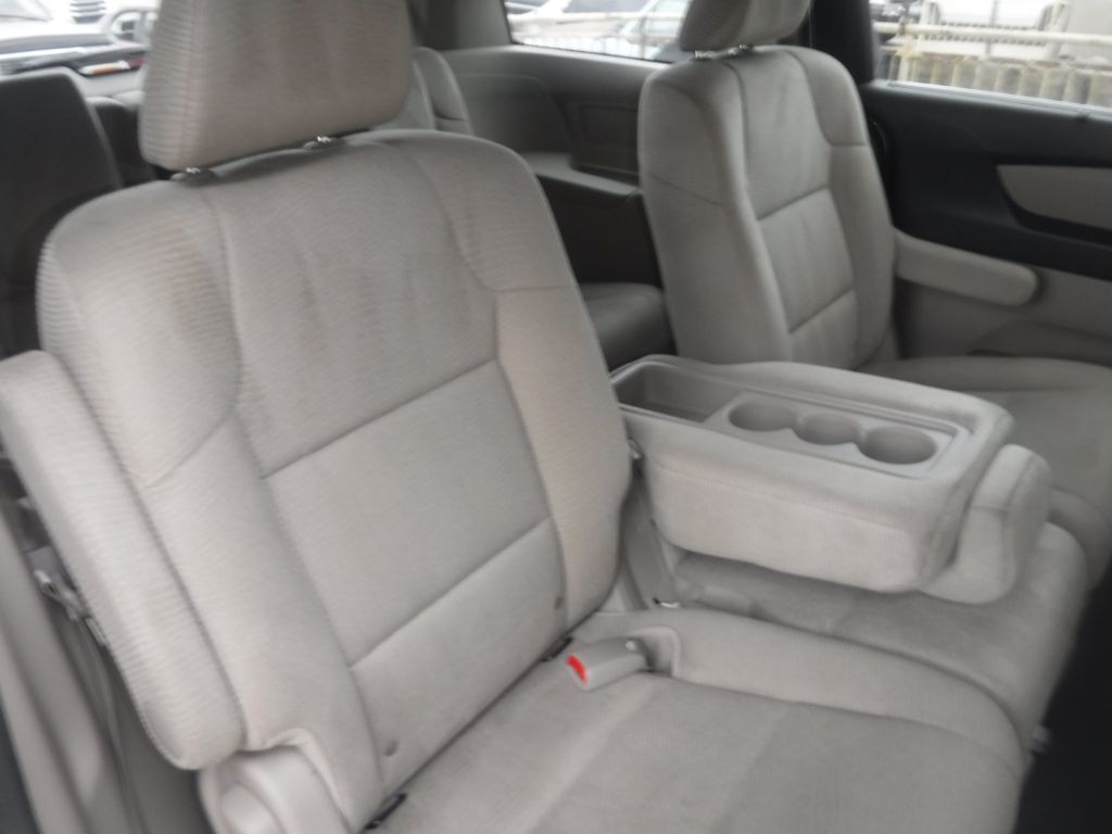 2013 Honda Odyssey Image 30