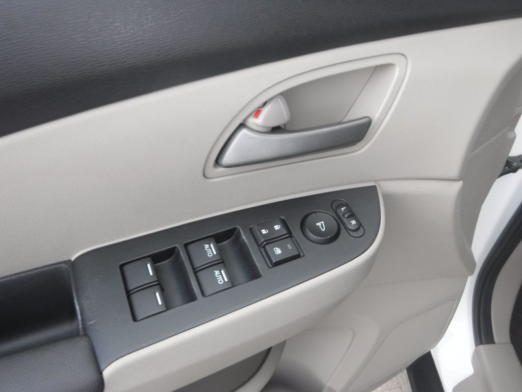 2013 Honda Odyssey Image 41