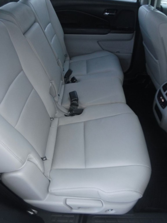 2016 Honda Pilot Image 32