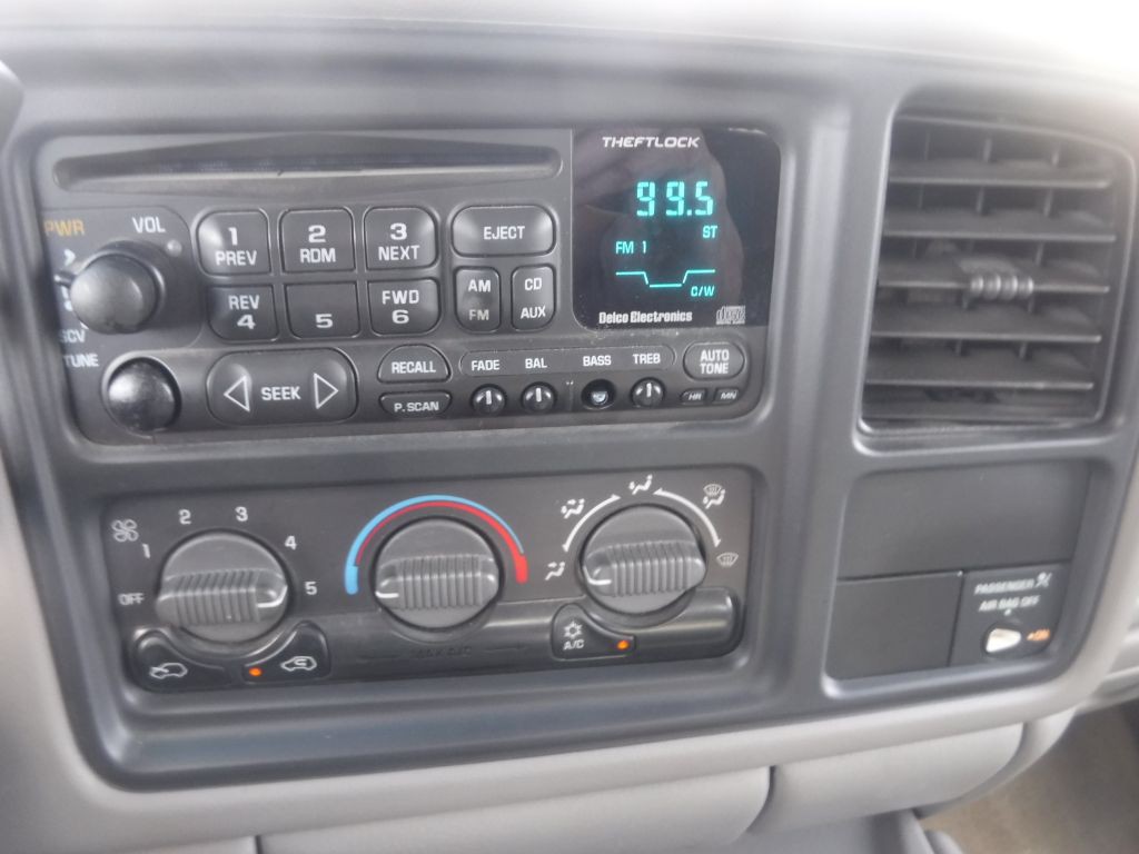 2001 GMC Sierra Image 16