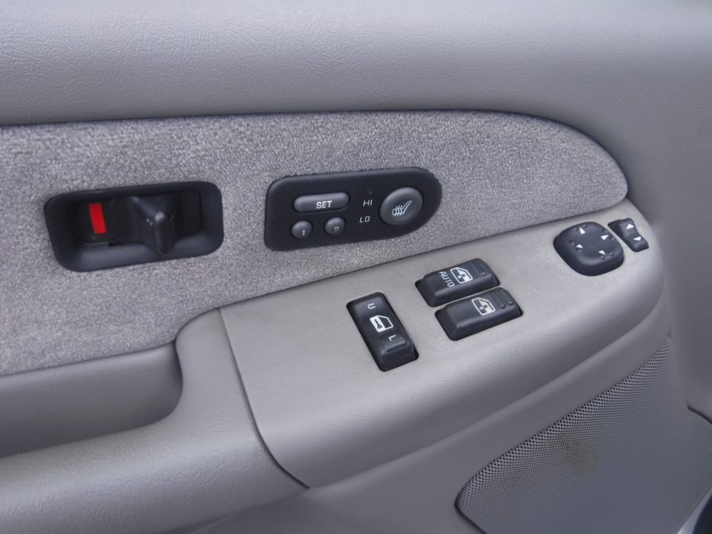 2001 GMC Sierra Image 18
