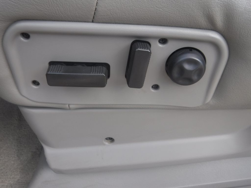 2001 GMC Sierra Image 21