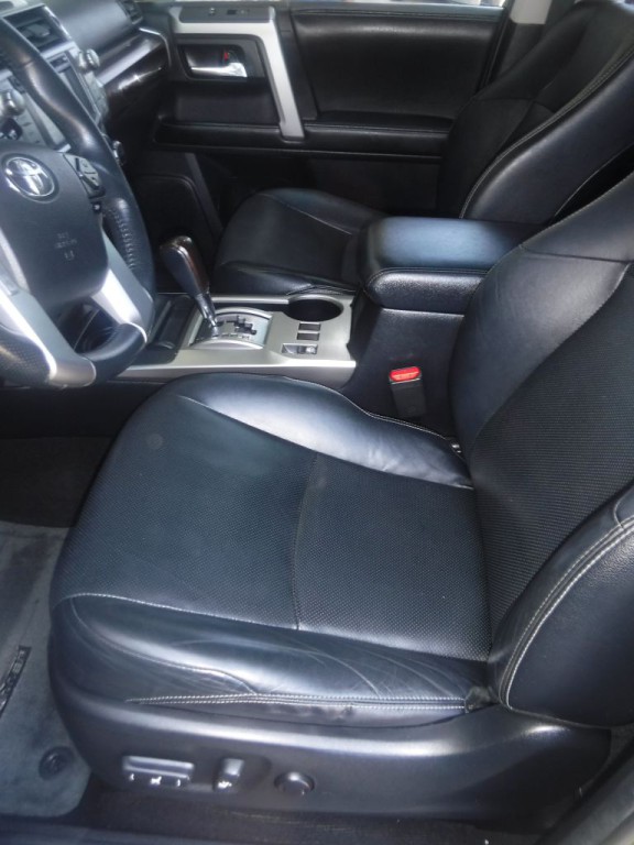 2014 Toyota 4Runner Image 26