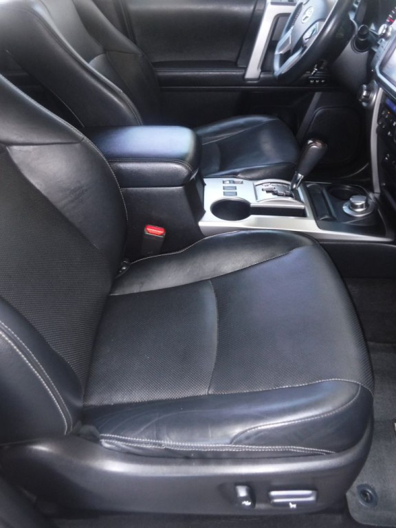 2014 Toyota 4Runner Image 27