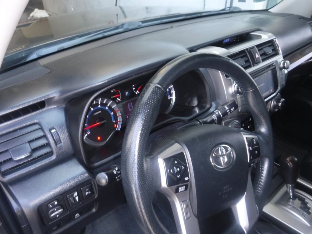 2014 Toyota 4Runner Image 30