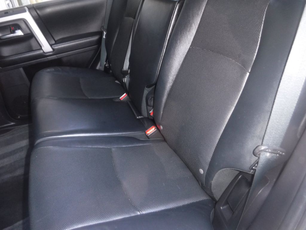 2014 Toyota 4Runner Image 34