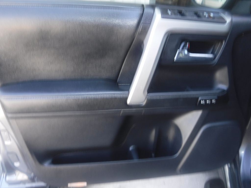 2014 Toyota 4Runner Image 45