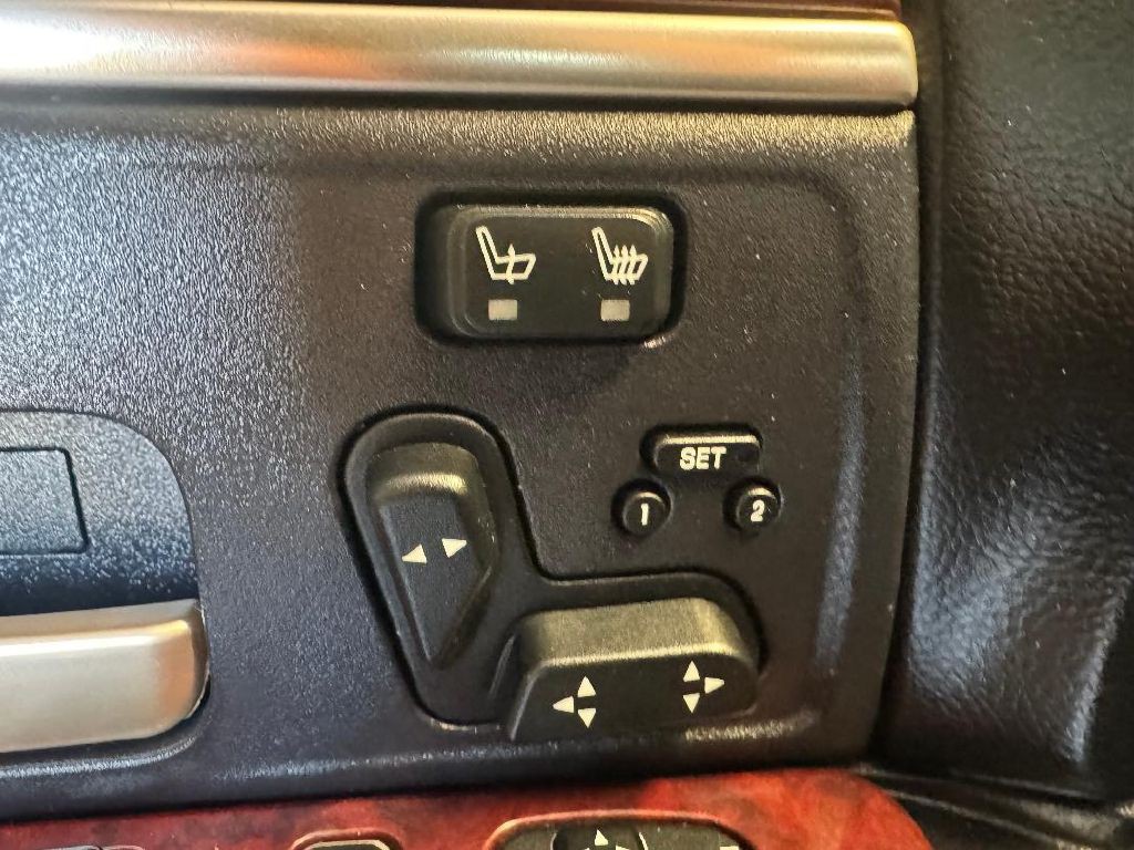 2003 Lincoln Town Car Image 44