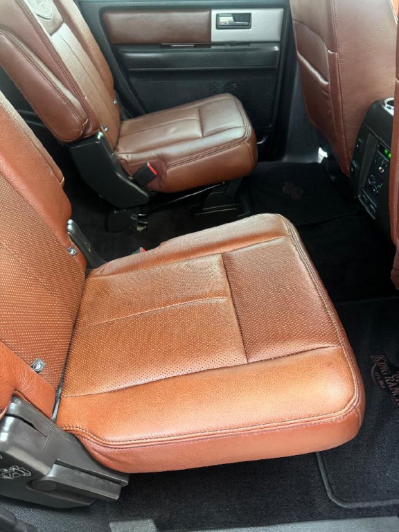 2011 Ford Expedition Image 17