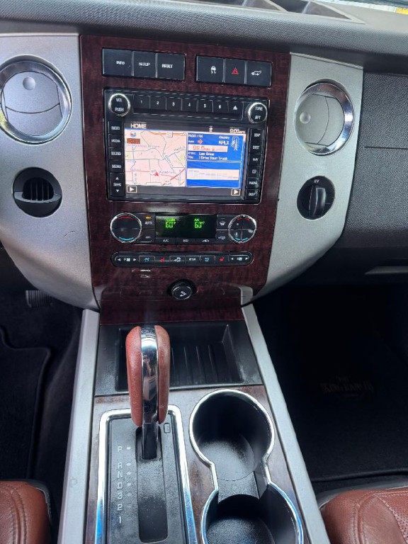 2011 Ford Expedition Image 27