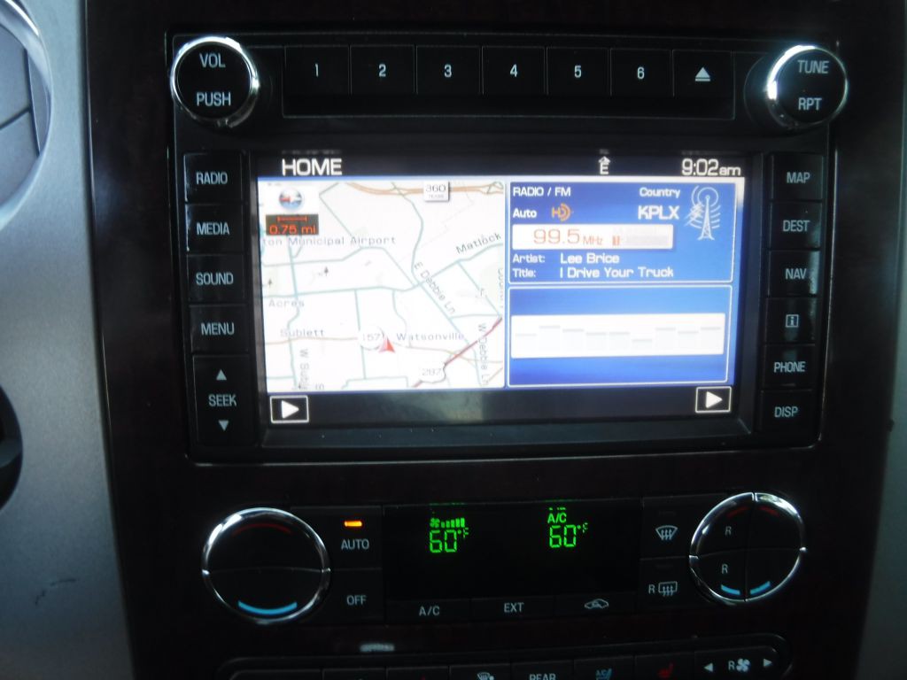 2011 Ford Expedition Image 28
