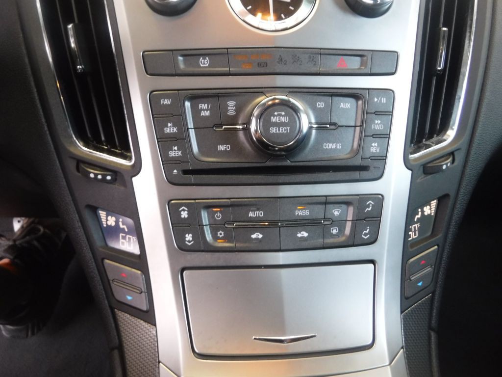 2009 Cadillac CTS Image 40