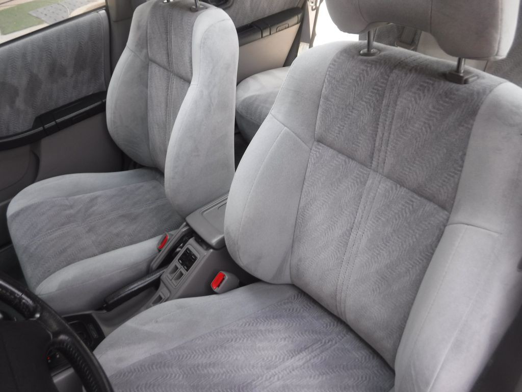 2002 Subaru Forester Image 10