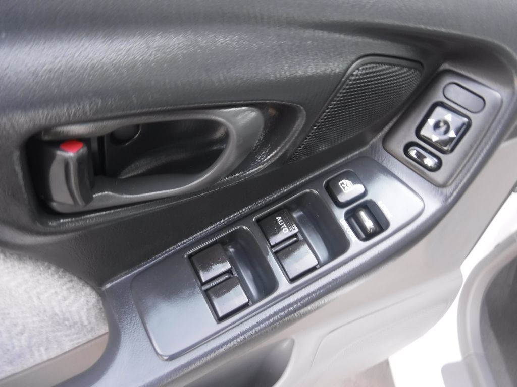 2002 Subaru Forester Image 27