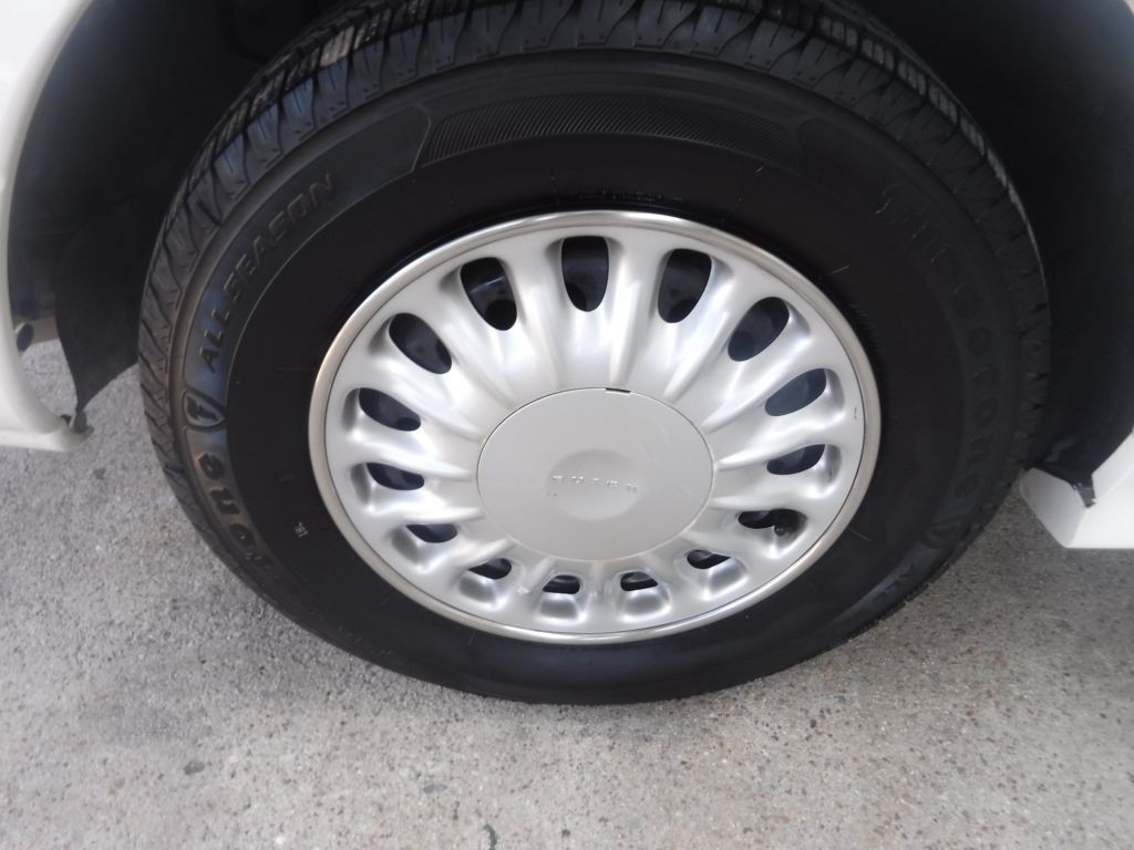 2001 Buick LeSabre Image 18