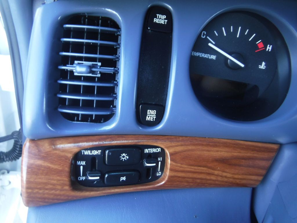 2001 Buick LeSabre Image 35