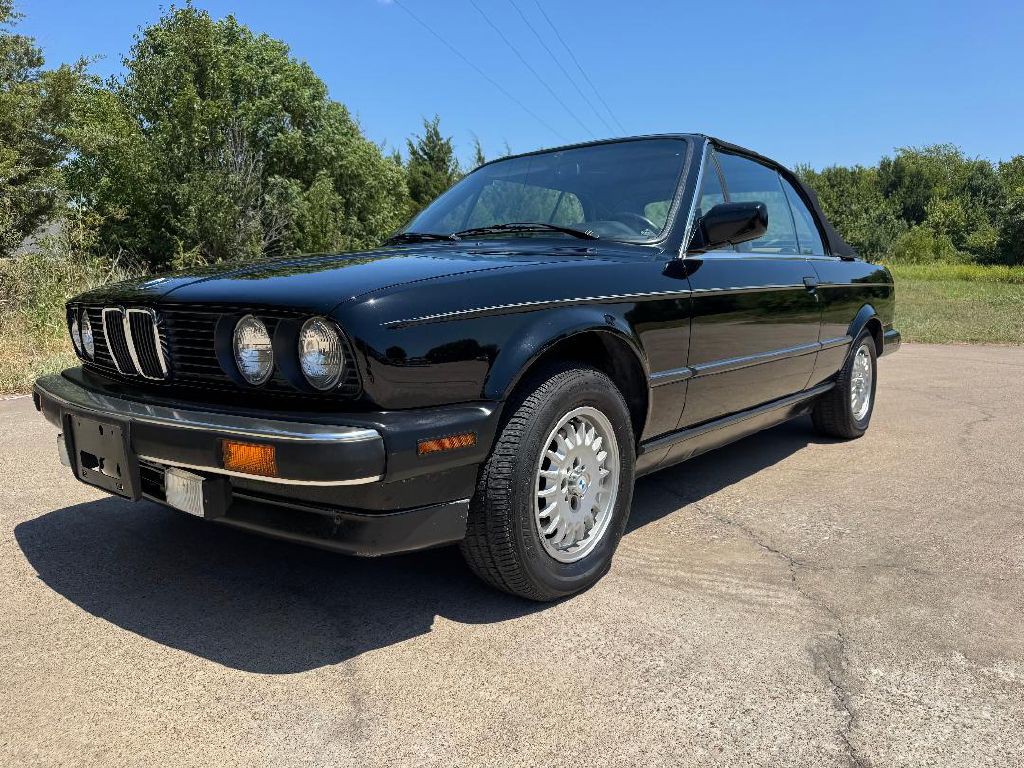 1991 BMW 3 Series Image 9