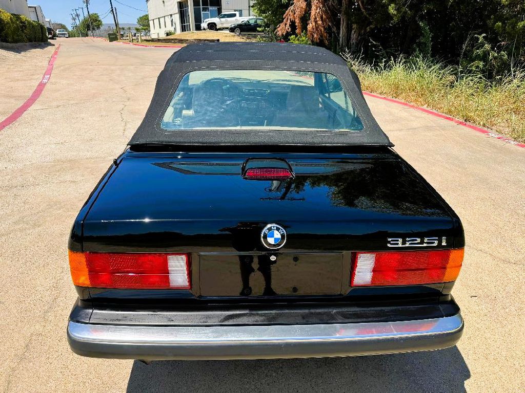 1991 BMW 3 Series Image 13
