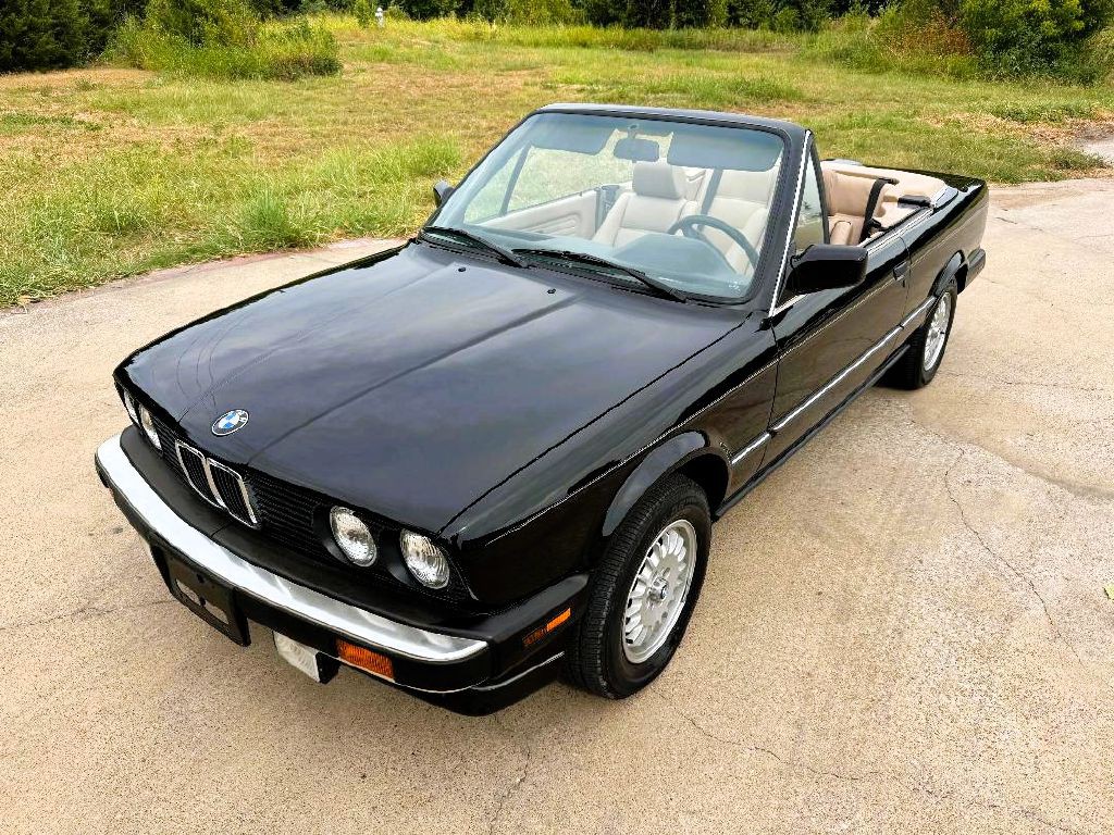 1991 BMW 3 Series Image 17
