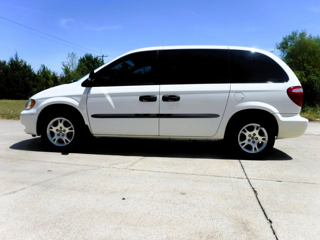 2003 Dodge Ram Van Image 11