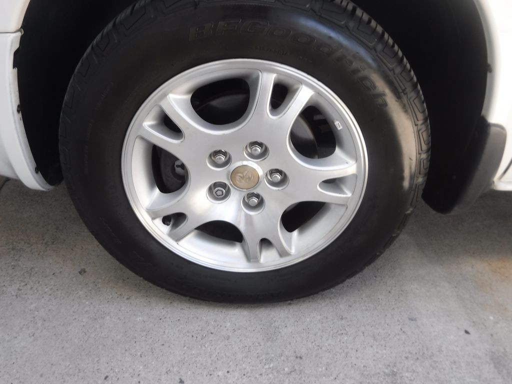 2003 Dodge Ram Van Image 14