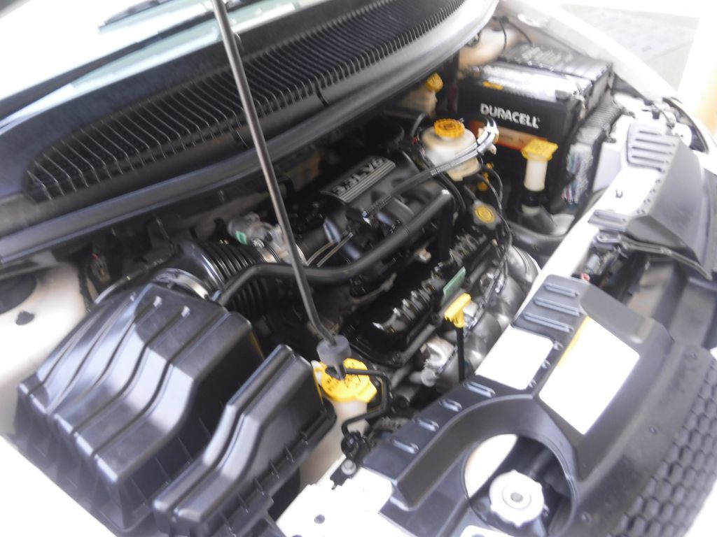 2003 Dodge Ram Van Image 18