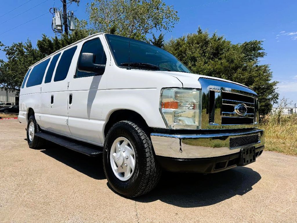 2008 Ford Econoline Image 3