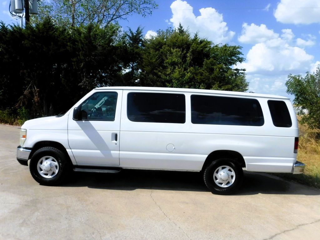 2008 Ford Econoline Image 11