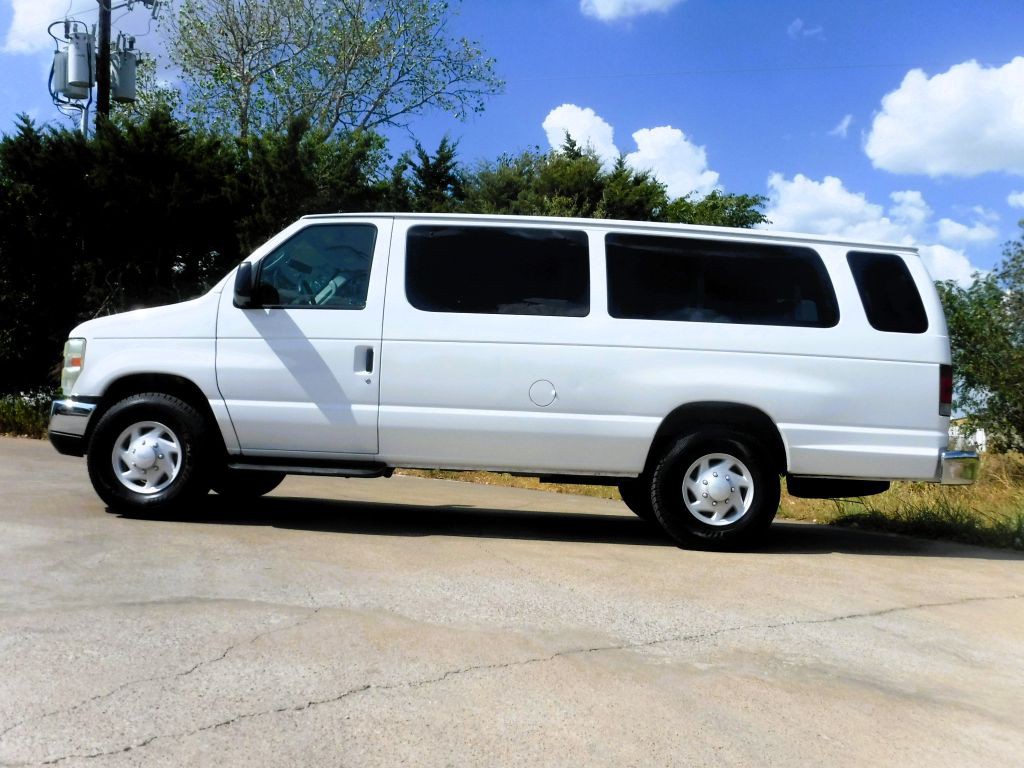 2008 Ford Econoline Image 12