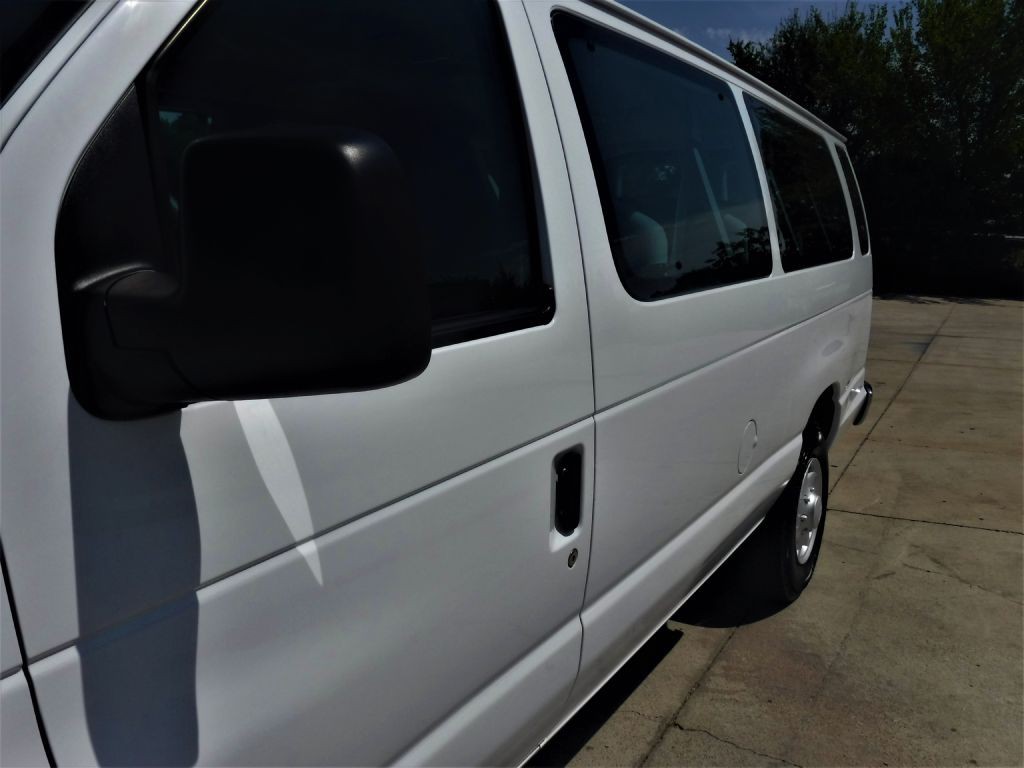 2008 Ford Econoline Image 17