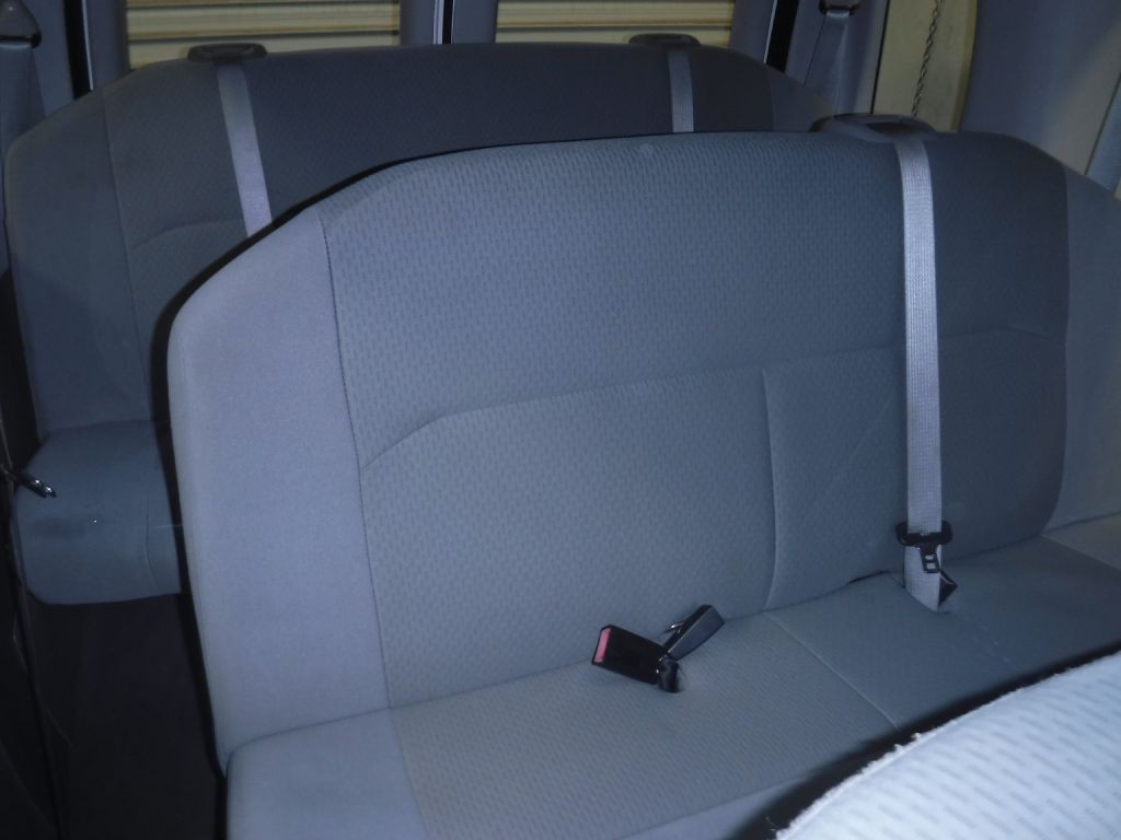 2008 Ford Econoline Image 33