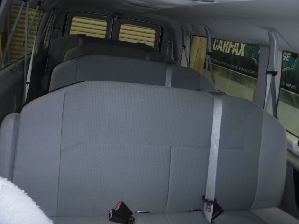 2008 Ford Econoline Image 35