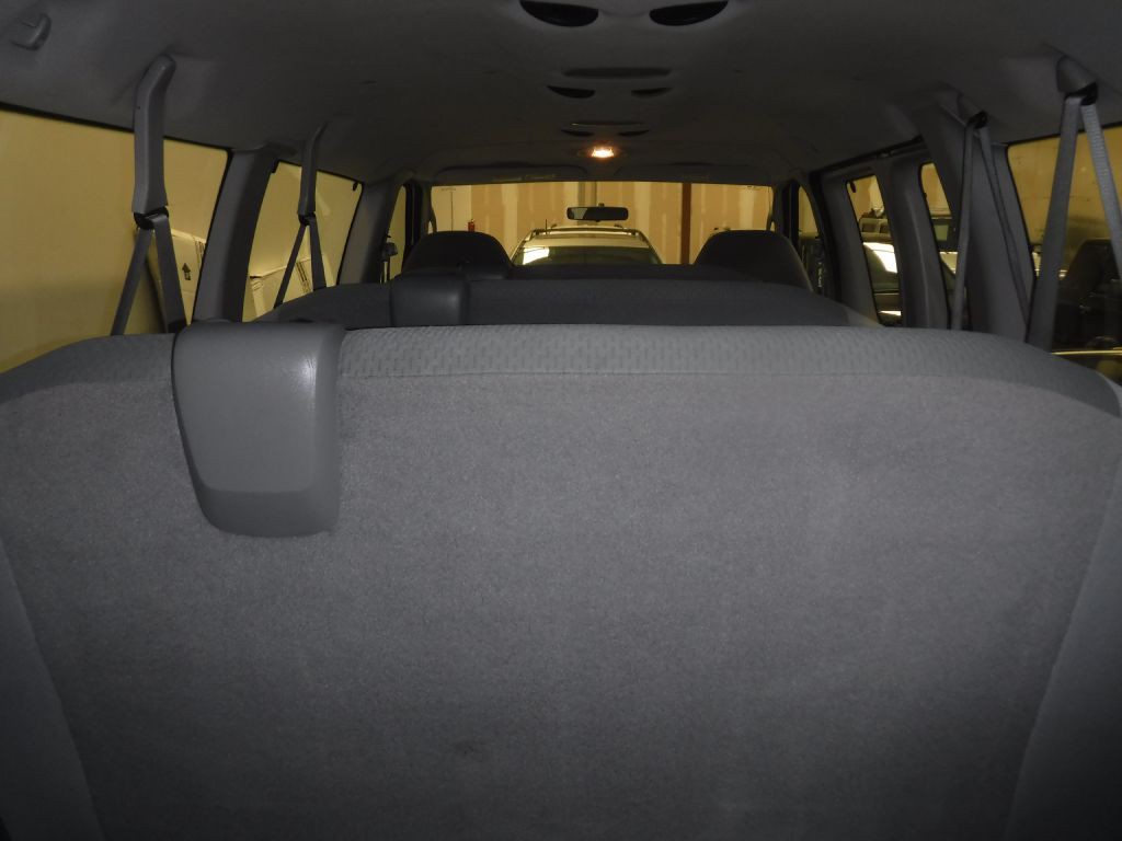 2008 Ford Econoline Image 36