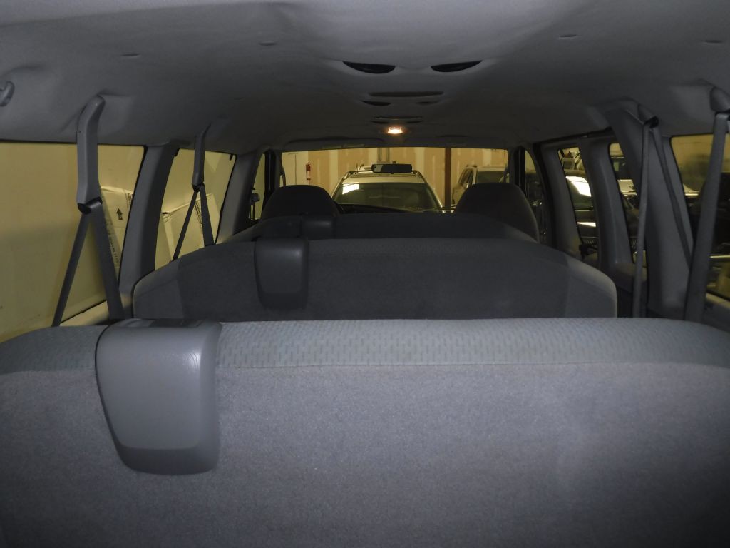 2008 Ford Econoline Image 37