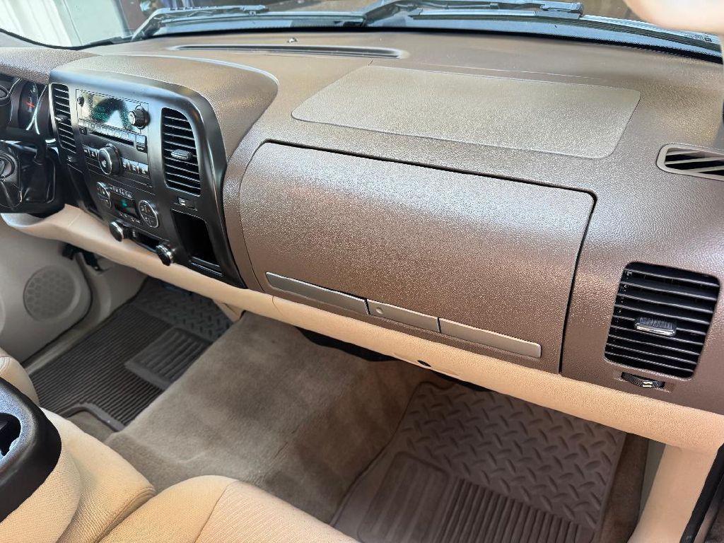 2013 GMC Sierra Image 28