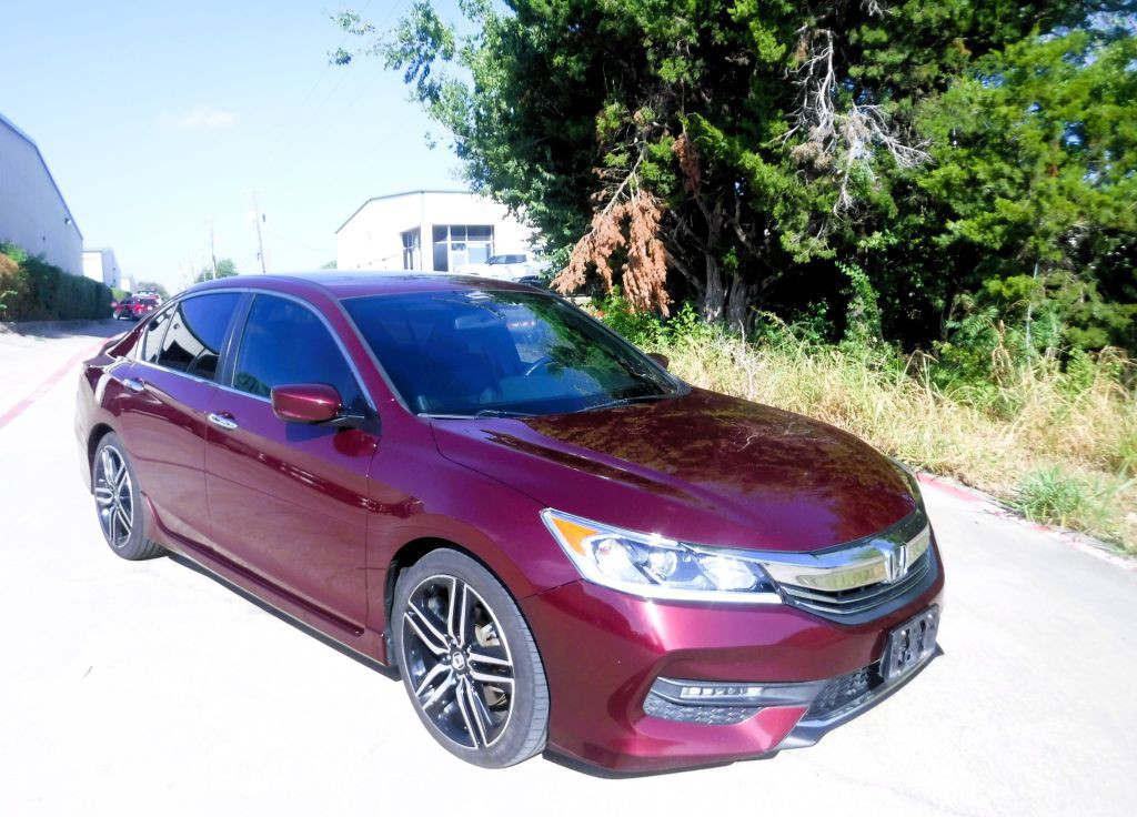 2017 Honda Accord Image 2