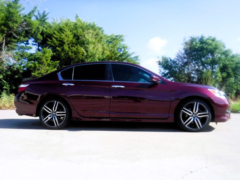 2017 Honda Accord Image 5