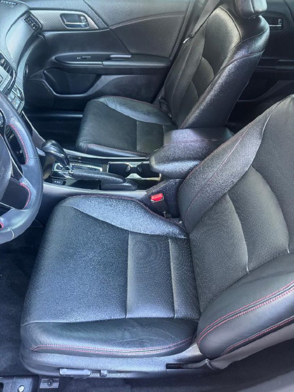 2017 Honda Accord Image 24
