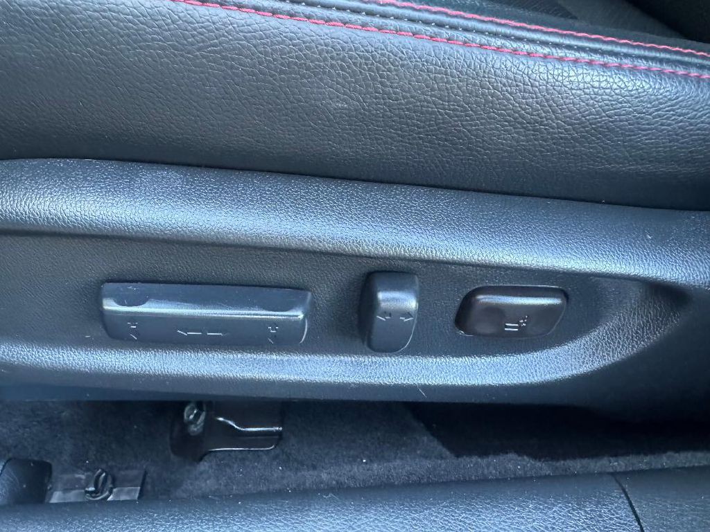 2017 Honda Accord Image 39