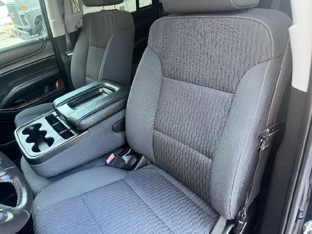 2017 Chevrolet Tahoe Image 8