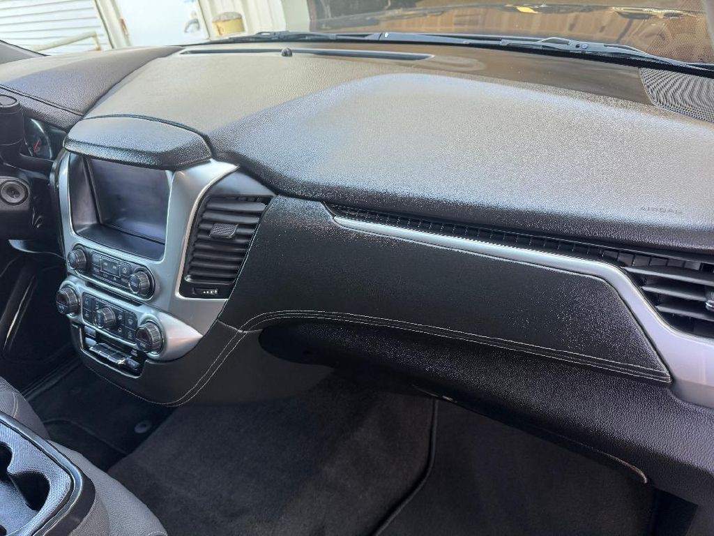 2017 Chevrolet Tahoe Image 11