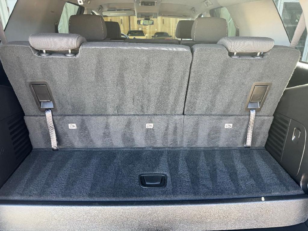 2017 Chevrolet Tahoe Image 18