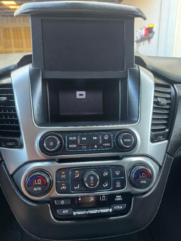 2017 Chevrolet Tahoe Image 20