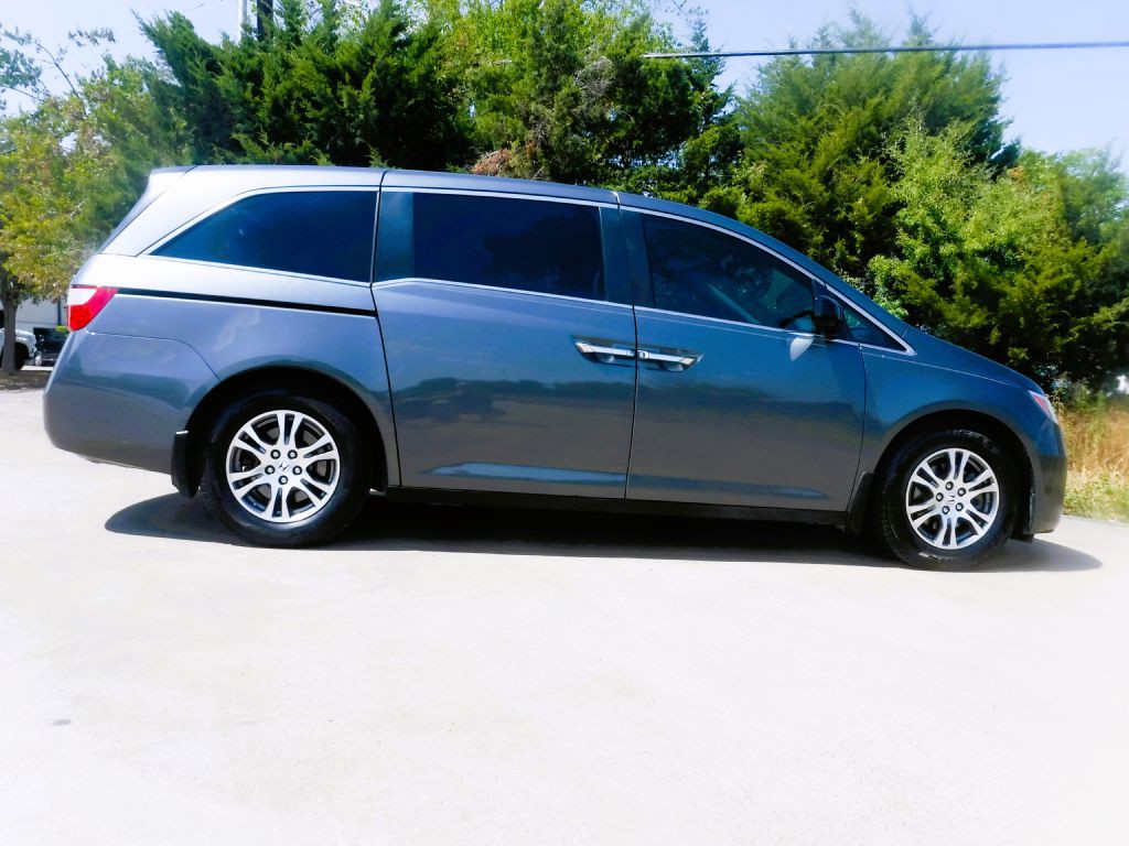 2012 Honda Odyssey Image 5