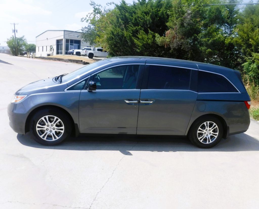 2012 Honda Odyssey Image 10