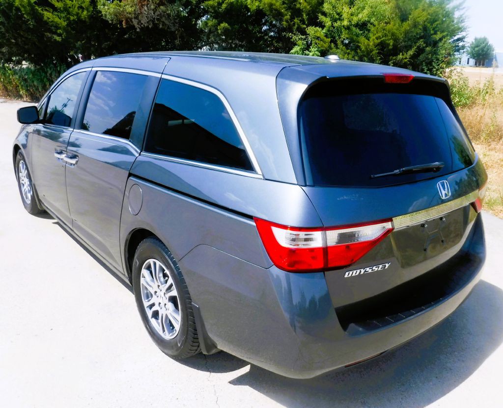 2012 Honda Odyssey Image 12