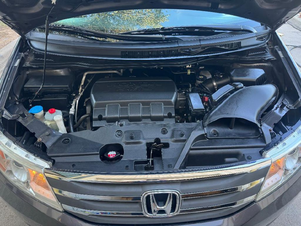 2012 Honda Odyssey Image 21