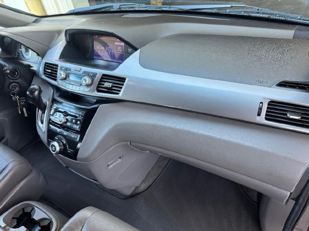 2012 Honda Odyssey Image 30