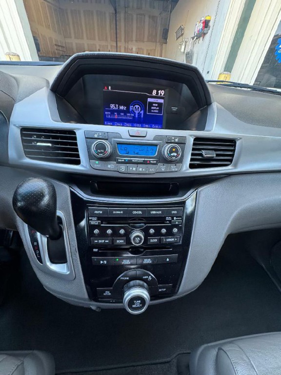 2012 Honda Odyssey Image 42